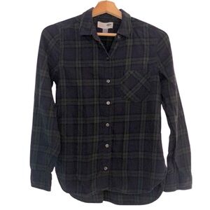 Old Navy Classic Button-Up Green Plaid Shirt